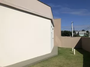  '